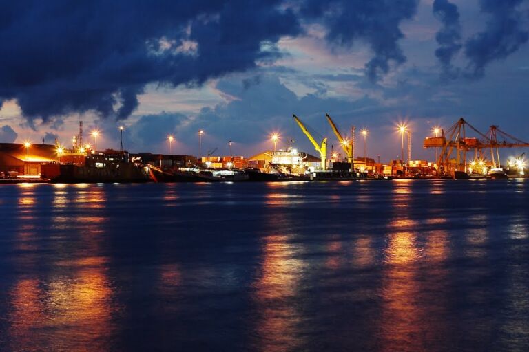 pelabuhan indonesia