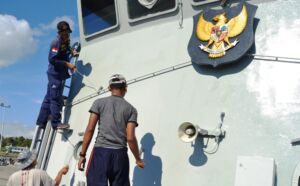 perawatan alat keselamatan kapal