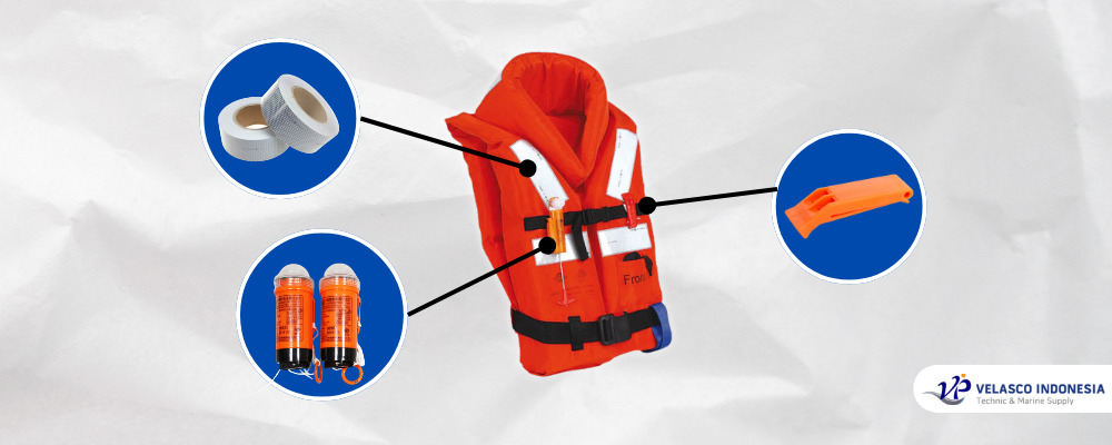 Pentingnya Melengkapi Life Jacket dengan Aksesoris yang Tepat